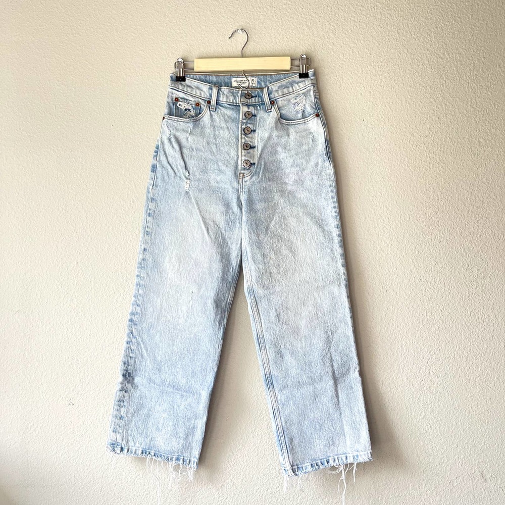 Abercrombie & Fitch Ultra High Rise Crop Wide Leg Jeans Size 27